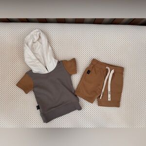 Baby Matching Set in Gray and Tan